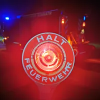 symboldbild-halt-feuerwehr_ff-kem_2021-2.jpg
