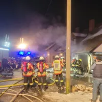 2022-01-06_immenreuth_gabellohe_brand-garage_ff-kem_1.jpg