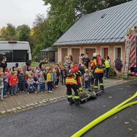 2021-09-28_raumungs-einsatzubung_kindergarten_kemnath_ff-kem_1.jpg