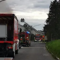 2021-05-11_brand-gebaude-dachstuhl_eschenbach_ff-kem_3.jpg