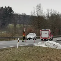 2022-01-25_verkehrslenkung_bergung-lkw_ff-kem_1.jpg