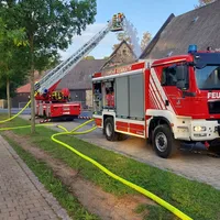 2023-08-21_Nachlöscharbeiten2_FF-KEM_1.jpg