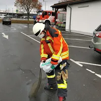 2022-02-04_kem_ol-parkplatz_ff-kem_1.jpg