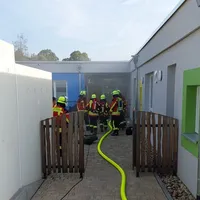 2022-10-05_kemnath_einsatz-evakuierungsubung_kita_am-sonnenhugel_ff-kem_7.jpg