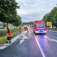 2021-08-02_kemnath_verschmutzte-strasse-nach-motorschaden_denzmichael_1.jpg