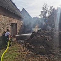 2023-08-24_Nachlöscharbeiten_FF-KEM_1.jpg