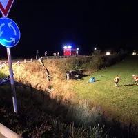 2021-10-10_kemnath_verkehrsunfall-kreisverkehrst2665_2.jpg
