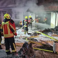 2022-01-06_immenreuth_gabellohe_brand-garage_ff-kem_rw1.jpg